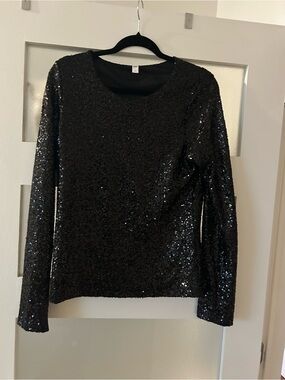 Women's Black Sequin Long-Sleeve Crew Neck Top